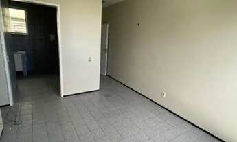 Imagem 6: Apartamento com 3 dormitórios para alugar, 60 m² por R$ 800,00/mês - Parque São José - For