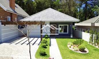 Imagem: Casa nova com 2 quartos e uma suíte à