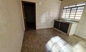 Imagem 5: Alugo casa térrea com 4 cômodos e 1 vaga de garagem independente