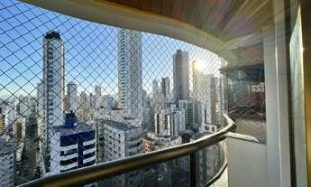 Imagem 2: Locação Anual - Apartamento quadra mar com 3 dormitórios e 2 vagas -Balneário Camboriú