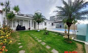 Imagem: Excelente Casa 4 dormitório(s) em Coqueiros