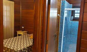 Imagem 3: Quarto na casa do anfitrião, no bairro do Rio Tavares (diária/temporada