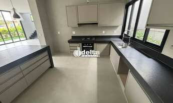 Imagem 5: Casa residencial em condomínio disponível para locação e venda no bairro Laranjeiras em Ub