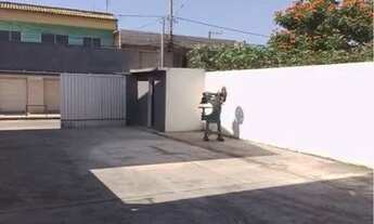 Imagem 7: Oportunidade, terreno murado e com cobertura