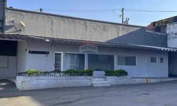 Imagem 2: Sala comercial com estacionamento