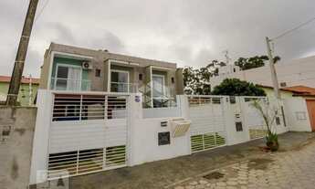 Imagem 2: CASA COM 2 SUITES,UMA DAS SUITES COM SACADA NO BAIRRO RIO VERMELHO-FLORIANOPOLIS/SC