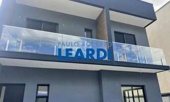 Imagem: SOBRADO - ARUJAMÉRICA - SP