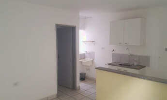 Imagem 2: Ap quarto e sala 600 tudo incluso até água em candeias , 2 ruas paralela a avenida