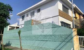 Imagem: Excelente Sobrado à venda para modernizar