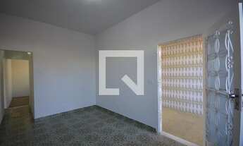 Imagem 2: Casa para Aluguel - Bento Ribeiro, 3 Quartos, 70 m2