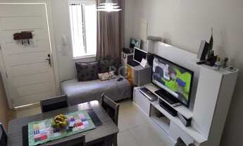 Imagem: Porto Alegre - Casa Padrão - Tristeza