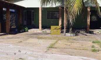 Imagem: Casa à Venda com 03 Quartos sendo 02 Suítes