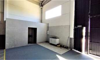 Imagem 5: Barracão para alugar, 240 m² por R$ 3.300/mês - Parque Leblon - Londrina/PR