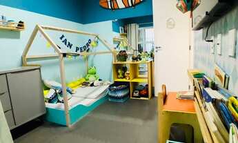 Imagem 6: Casa de condomínio para venda possui 165 metros quadrados com 4 quartos