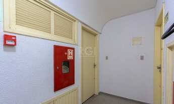 Imagem 2: Porto Alegre - Apartamento Padrão - Nonoai