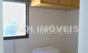 Imagem 7: Apto com três suites, suite do casal com sacadinha três garagem andar alto de frente face