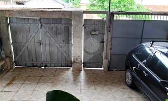 Imagem 4: Casa em Rocha Miranda, com terraço