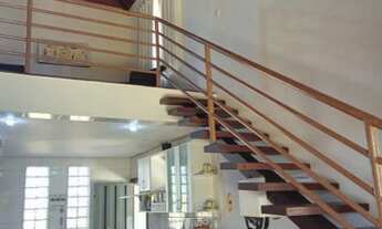 Imagem 5: Sítio à venda, dois lotes. Tratar com José Alves