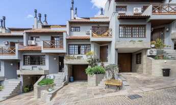 Imagem: Porto Alegre - Casa Padrão - Tristeza