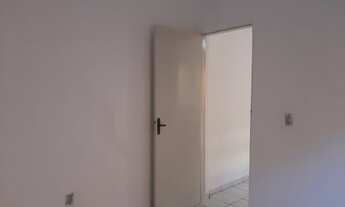 Imagem 2: Casa com 3 dormitório para alugar por R$ 1.000/mês - Jardim Santo André