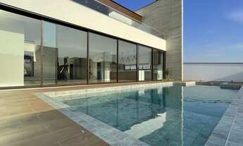 Imagem: Mansão Cinematográfica. Pedra Esculpida