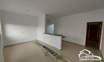 Imagem 4: Casa com 02 quartos no Village Lorena a venda