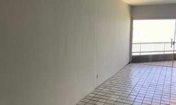 Imagem 2: Apartamento para venda com 175 metros quadrados com 4 quartos