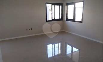 Imagem 5: Sobrado / casa a venda no bairro Montserrat com 3 dormitórios sendo uma suíte em Canoas