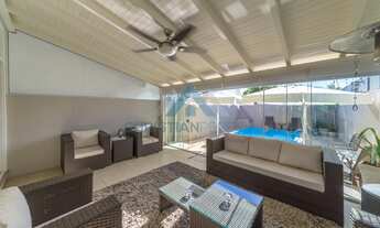 Imagem 2: PORTEIRA FECHADA!!!! Fantástica FINAMENTE MOBILIADA de 3 dorms c/suíte, patio c/piscina, 4