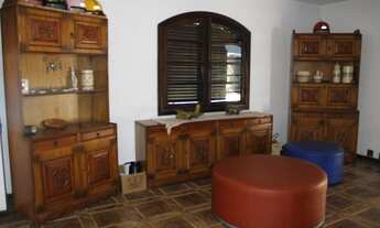 Imagem 3: HL-232 Casa com 5 dormitórios e com bela área de preservação