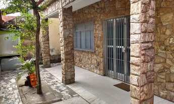 Imagem: Casa para venda, 252 m, com 4 quartos sendo