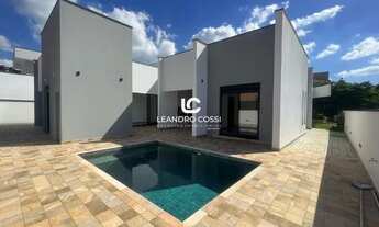 Imagem 2: Casa térrea com 3 suítes e piscina à venda no Condomínio Portal dos Bandeirantes 2 em Port