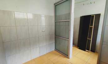 Imagem 6: Apartamento com 2 dormitórios para alugar, 48 m² por R$950/mês - Uberaba - Curitiba/PR