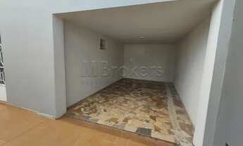 Imagem 3: Botucatu - Casa Padrão - Centro