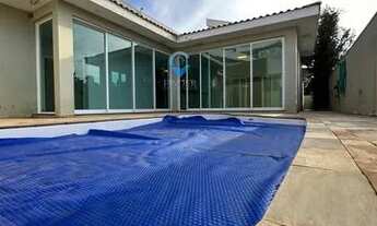 Imagem: Belíssimo Imóvel em Condomínio Fechado