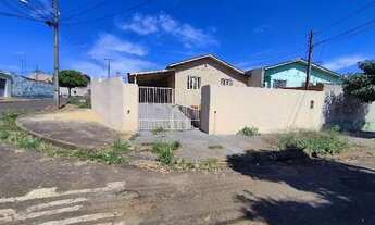 Imagem 2: Casa com 2 dormitórios à venda, 80 m² por R$ 165.000,00 - Conjunto Habitacional Maria Cecí