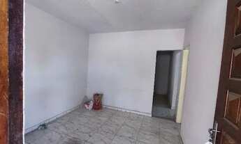 Imagem 6: Casa com 2 dormitórios à venda, 80 m² por R$ 165.000,00 - Conjunto Habitacional Maria Cecí