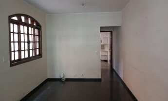 Imagem 4: CASA CENTRO Casa com 3 dormitórios