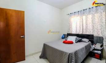 Imagem 4: Casa para aluguel, 3 quartos, 1 suíte, 1 vaga, Maria Peçanha - Divinópolis/MG