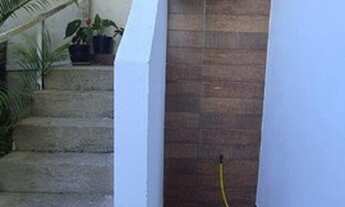 Imagem 2: Vendo esse Prédio com 01 casa e mais 02 apartamentos e 01 terreno com galpão em Marataizes