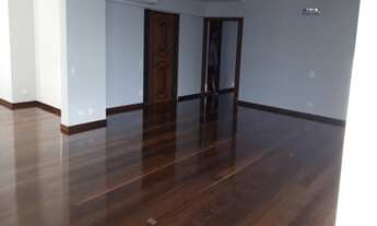 Imagem: UM POR ANDAR! 4 DORMITÓRIOS, 303 M²