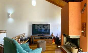 Imagem 3: Cobertura com estilo de casa com 3 dormitórios, de frente, no Petrópolis