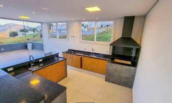 Imagem 2: Casa de condomínio para venda tem 238 metros quadrados com 3 quartos