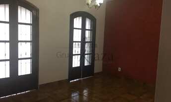 Imagem: Casa à venda com 250m² na Vila Industrial