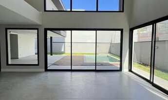 Imagem 3: Sobrado com 4 suítes à venda, 350 m² por R$ 2.700.000 - Condomínio Residencial Monte Carlo