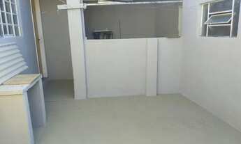 Imagem 6: Casa em áreas residencial e comercial