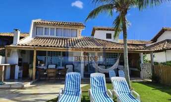 Imagem 3: Casa pé na areia da Praia de Geriba com 5 suítes