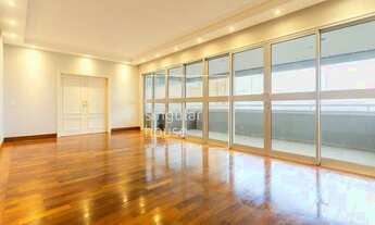 Imagem: 317 m² 3 SUÍTES