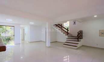 Imagem 4: Casa Residencial com 4 dormitórios, sendo 1 suíte, para alugar no bairro Tristeza