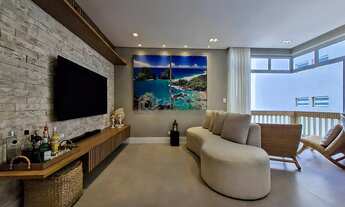 Imagem 4: Apartamento reformado frente mar com varanda na Praia das Pitangueiras, Guaruja